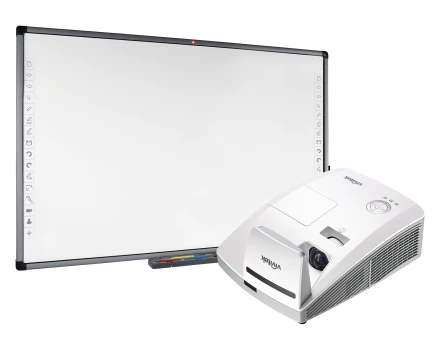 Zestaw Panorama Pro (Tablica interaktywna Avtek TT-Board 90 Pro + projektor UST Vivitek DW770UST)
